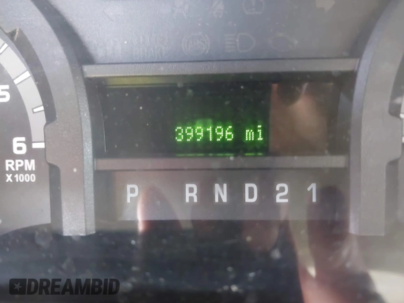2014 Ford Econoline Passenger XL with VIN 1FBNE3BL8EDA40671, listed as a IAAI auction lot 42000919 with 399,196 mi miles and . Bid and sale history available at DreamBid. Image 13.