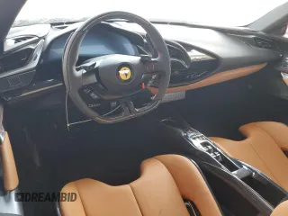 2022 Ferrari SF90 z VIN ZFF96NMA3N0285677, wystawiony jako Copart lot #42336505 z przebiegiem 1234 mil mil oraz Szkody całkowita. Historia ofert i sprzedaży dostępna na DreamBid. Obrazek 8.