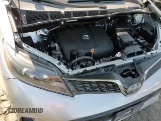 2020 Toyota Sienna SE with VIN 5TDXZ3DC9LS051833, listed as a Copart auction lot 71792145 with 71,465 mi miles and Salvage title. Bid and sale history available at DreamBid. Image 14.