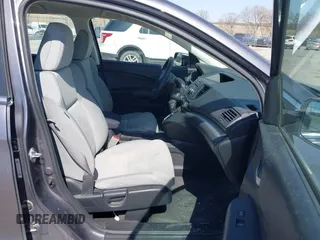 2016 Honda CR-V LX with VIN 5J6RM4H3XGL135927, listed as a IAAI auction lot 41899292 with 165,000 mi miles. Bid and sale history available at carsss.com. Image 5.