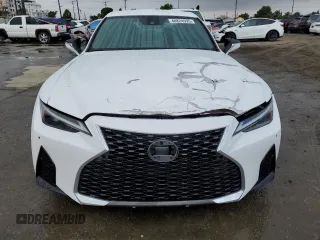 2024 Lexus IS 300 z VIN JTHBA1D23R5132336, wystawiony jako Copart lot #48824595 z przebiegiem 7 435 mil mil oraz Szkoda całkowita • Salvage title. Historia ofert i sprzedaży dostępna na DreamBid. Obrazek 5.