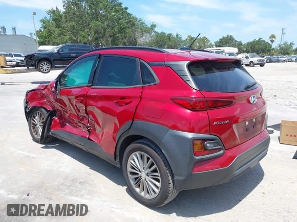 2021 Hyundai Kona SEL with VIN KM8K22AA8MU601480, listed as a IAAI auction lot 39589701 with 55,876 mi miles and . Bid and sale history available at carsss.com. Image 3.