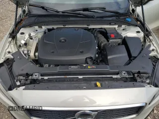 2019 Volvo S60 R-Design with VIN 7JRA22TM1KG014610, listed as a Copart auction lot 49014773 with 39,279 mi miles. Bid and sale history available at carsss.com. Image 11.