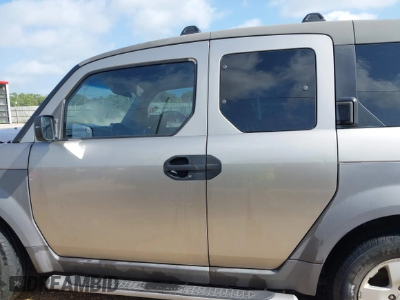 2003 Honda Element EX with VIN 5J6YH285X3L005128, listed as a IAAI auction lot 41929702 with 204,408 mi miles and . Bid and sale history available at DreamBid. Image 15.