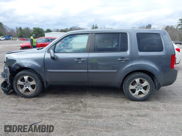 2012 Honda Pilot EX with VIN 5FNYF4H44CB082756, listed as a IAAI auction lot 41857412 with 132,392 mi miles. Bid and sale history available at carsss.com. Image 14.