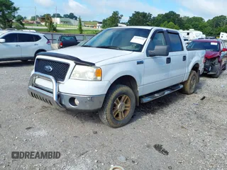 2006 Ford F-150 XLT z VIN 1FTPW14V66KD69645, wystawiony jako IAAI lot #42537636 z przebiegiem 237 535 mil mil oraz . Historia ofert i sprzedaży dostępna na DreamBid. Obrazek 17.