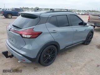 2022 Nissan Kicks SR with VIN 3N1CP5DV4NL515026, listed as a IAAI auction lot 39906023 with 60,227 mi miles. Bid and sale history available at carsss.com. Image 4.