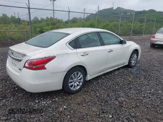 2013 Nissan Altima SL z VIN 1N4AL3AP5DC146090, wystawiony jako IAAI lot #42364535 z przebiegiem 83 518 mil mil oraz . Historia ofert i sprzedaży dostępna na DreamBid. Obrazek 4.
