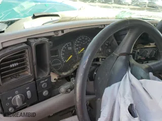 1999 Chevrolet Silverado 1500 LS with VIN 2GCEC19TXX1139101, listed as a Copart auction lot 48391105 with 0 mi miles and Salvage Title. Bid and sale history available at carsss.com. Image 9.