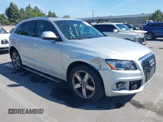 2012 Audi Q5 Prestige z VIN WA1WKBFPXCA132647, wystawiony jako IAAI lot #42286583 z przebiegiem 226 394 mil mil oraz . Historia ofert i sprzedaży dostępna na DreamBid. Obrazek 1.