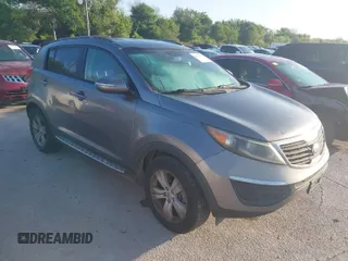 2013 Kia Sportage LX with VIN KNDPB3A26D7406680, listed as a IAAI auction lot 42004413 with 170,221 mi miles. Bid and sale history available at carsss.com. Image 1.