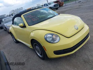 2013 Volkswagen Beetle 2.5L with VIN 3VW5P7ATXDM800162, listed as a IAAI auction lot 41890417 with 140,849 mi miles and . Bid and sale history available at DreamBid. Image 1.
