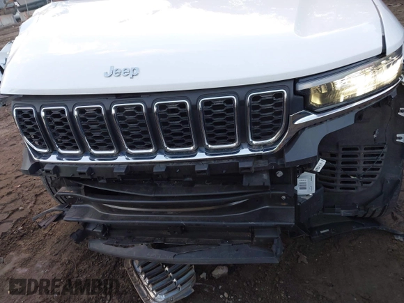 2023 Jeep Grand Cherokee Laredo with VIN 1C4RJHAG1PC530436, listed as a IAAI auction lot 40766475 with 12,535 mi miles and . Bid and sale history available at DreamBid. Image 6.