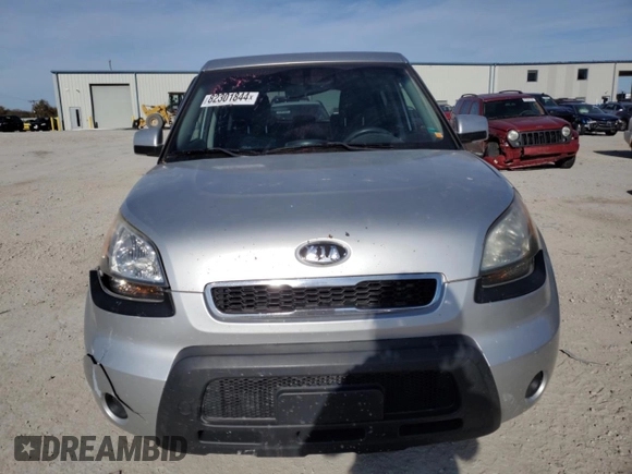 2010 Kia Soul + with VIN KNDJT2A28A7103862, listed as a Copart auction lot 82301844 with 188,238 mi miles and Salvage Title. Bid and sale history available at carsss.com. Image 5.