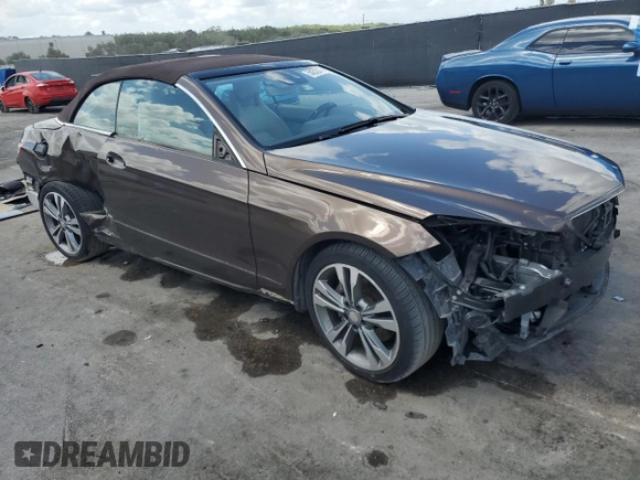 2016 Mercedes-Benz E 400 with VIN WDDKK6FF6GF330689, listed as a Copart auction lot 54570145 with 52,998 mi miles and Salvage Title. Bid and sale history available at DreamBid. Image 4.