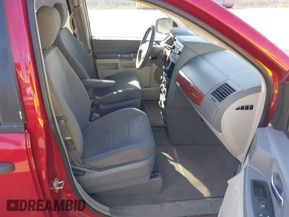 2008 Chrysler Town & Country LX with VIN 2A8HR44H18R780374, listed as a IAAI auction lot 41854943 with 219,560 mi miles and . Bid and sale history available at DreamBid. Image 5.