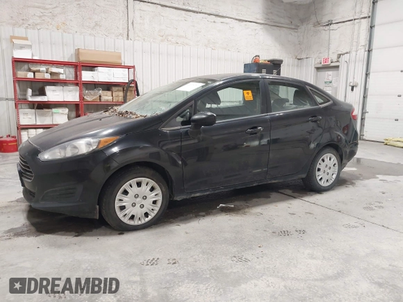 2014 Ford Fiesta S z VIN 3FADP4AJ2EM204157, wystawiony jako IAAI lot #42279297 z przebiegiem 155 374 mil mil oraz . Historia ofert i sprzedaży dostępna na DreamBid. Obrazek 2.