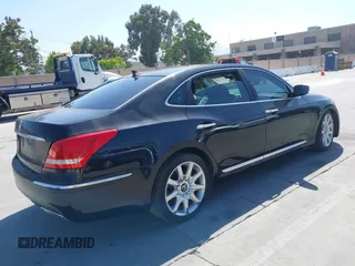 2013 Hyundai Equus Signature с VIN KMHGH4JH8DU067491, выставлен на аукционе IAAI как лот 42421304 с пробегом Не указан миль и . История ставок и продаж доступна на DreamBid. Изображение 4.