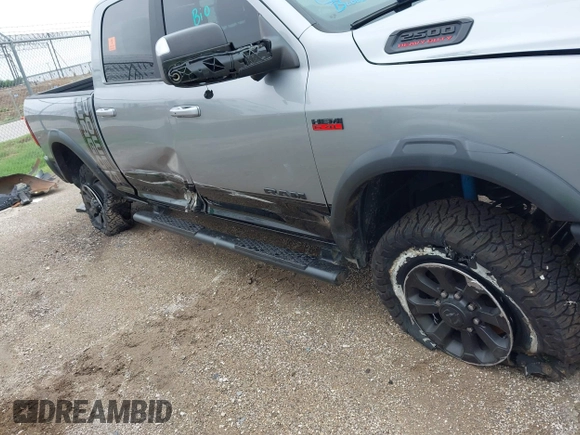 2021 Ram 2500 Power Wagon с VIN 3C6TR5EJ5MG501492, выставлен на аукционе IAAI как лот 42416688 с пробегом 35 033 миль миль и . История ставок и продаж доступна на DreamBid. Изображение 6.