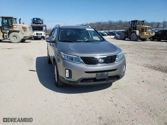 2015 Kia Sorento LX with VIN 5XYKT3A66FG662060, listed as a Copart auction lot 50059125 with 136,543 mi miles and Clean Title. Bid and sale history available at carsss.com. Image 15.