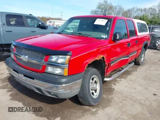 2003 Chevrolet Silverado 1500HD LS z VIN 1GCGK13U03F179543, wystawiony jako IAAI lot #42118862 z przebiegiem 118 128 mil mil oraz . Historia ofert i sprzedaży dostępna na DreamBid. Obrazek 6.