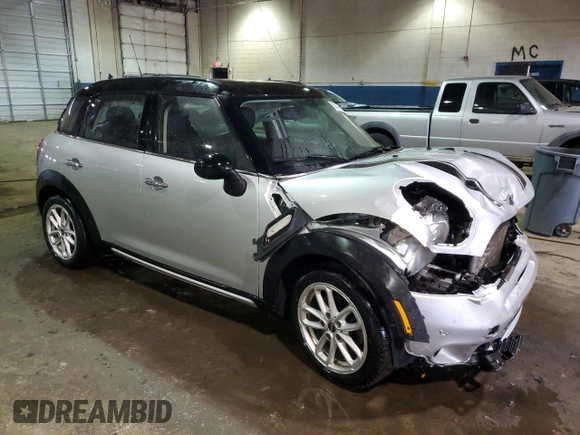 2015 MINI Countryman S with VIN WMWZC5C5XFWP44081, listed as a Copart auction lot 50921115 with 85,643 mi miles and Clean Title. Bid and sale history available at DreamBid. Image 4.