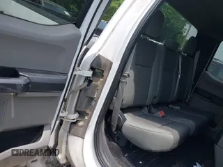 2018 Ford F-150 XL с VIN 1FTEX1EB3JKC97935, выставлен на аукционе IAAI как лот 42267705 с пробегом 175 790 миль миль и . История ставок и продаж доступна на DreamBid. Изображение 8.