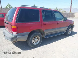 1999 Mercury Mountaineer with VIN 4M2ZU54E8XUJ33603, listed as a IAAI auction lot 42010958 with 252,141 mi miles and . Bid and sale history available at DreamBid. Image 4.