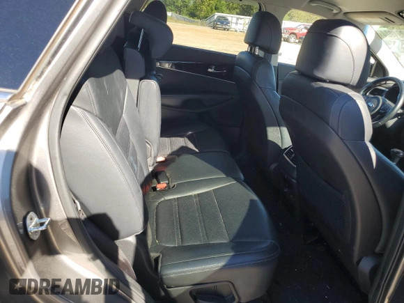 2017 Kia Sorento EX with VIN 5XYPHDA56HG239230, listed as a Copart auction lot 83670024 with 132,830 mi miles and Salvage Title. Bid and sale history available at DreamBid. Image 11.
