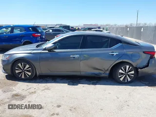 2019 Nissan Altima SL with VIN 1N4BL4EV6KC136118, listed as a IAAI auction lot 41837901 with 101,168 mi miles and . Bid and sale history available at DreamBid. Image 14.