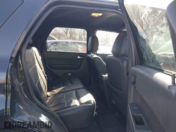 2010 Ford Escape Limited z VIN 1FMCU9E71AKB56741, wystawiony jako IAAI lot #41764959 z przebiegiem 216 816 mil mil oraz . Historia ofert i sprzedaży dostępna na DreamBid. Obrazek 8.