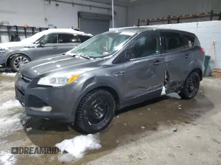 2015 Ford Escape SE with VIN 1FMCU9G99FUB22590, listed as a Copart auction lot 44632165 with 138,099 mi miles and Salvage Title. Bid and sale history available at carsss.com. Image 1.