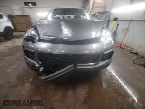 2015 Porsche Cayenne Diesel z VIN WP1AF2A24FLA35760, wystawiony jako Copart lot #43628215 z przebiegiem 162 980 mil mil oraz Szkoda całkowita • Salvage title. Historia ofert i sprzedaży dostępna na DreamBid. Obrazek 13.