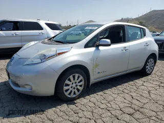 2015 Nissan LEAF S z VIN 1N4AZ0CP2FC303068, wystawiony jako Copart lot #55519835 z przebiegiem 93 618 mil mil oraz Szkody całkowita. Historia ofert i sprzedaży dostępna na DreamBid. Obrazek 1.