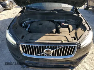 2021 Volvo XC90 Momentum with VIN YV4A221K0M1680263, listed as a Copart auction lot 84053434 with 90,407 mi miles and Clean Title. Bid and sale history available at carsss.com. Image 12.