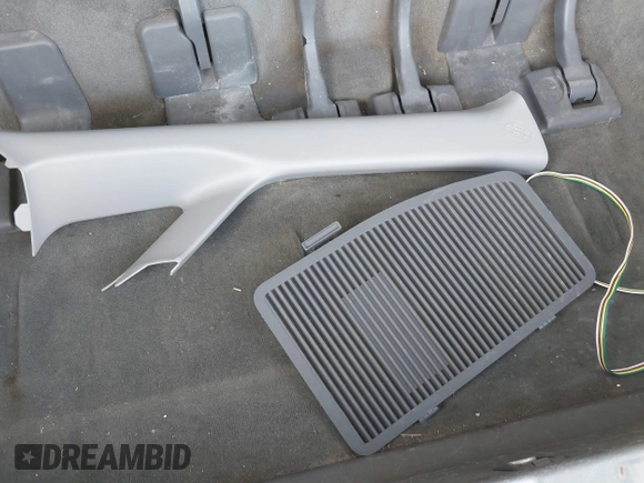 2017 Toyota Sienna XLE Auto Access Seat with VIN 5TDYZ3DC5HS809534, listed as a IAAI auction lot 41931204 with 132,288 mi miles and . Bid and sale history available at DreamBid. Image 12.