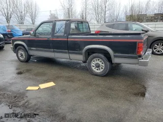 1993 Dodge Dakota with VIN 1B7FL23X4PS285239, listed as a Copart auction lot 46737855 with 172,732 mi miles and Clean Title. Bid and sale history available at carsss.com. Image 2.