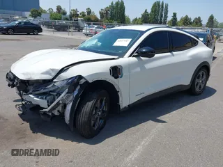 2023 Ford Mustang Mach-E Select с VIN 3FMTK1SS5PMA01675, выставлен на аукционе IAAI как лот 42417847 с пробегом 25 722 миль миль и . История ставок и продаж доступна на DreamBid. Изображение 2.