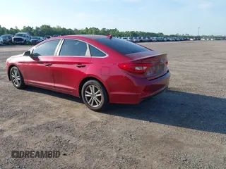 2016 Hyundai Sonata SE z VIN 5NPE24AF1GH349434, wystawiony jako IAAI lot #42555667 z przebiegiem 178 592 mil mil oraz . Historia ofert i sprzedaży dostępna na DreamBid. Obrazek 3.