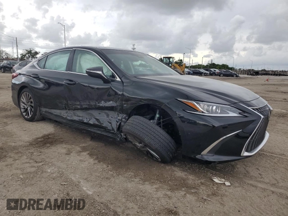 2024 Lexus ES 350 Luxury with VIN 58AEZ1B10RU162681, listed as a Copart auction lot 69149124 with 6,204 mi miles and Salvage title. Bid and sale history available at DreamBid. Image 4.