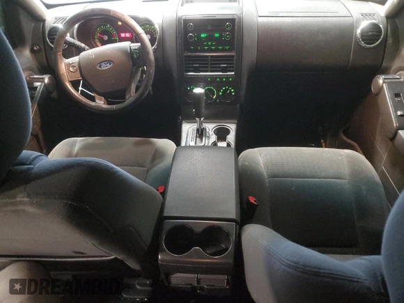 2009 Ford Explorer XLT with VIN 1FMEU73E99UA35633, listed as a Copart auction lot 50572125 with 124,471 mi miles and Salvage title. Bid and sale history available at DreamBid. Image 8.