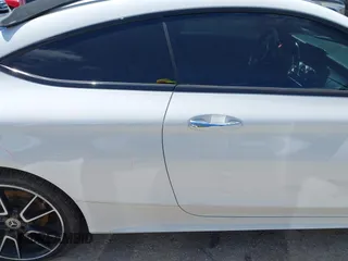 2020 Mercedes-Benz C 300 с VIN WDDWJ8DB7LF942328, выставлен на аукционе IAAI как лот 42205061 с пробегом 64 832 миль миль и . История ставок и продаж доступна на DreamBid. Изображение 13.