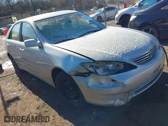 2006 Toyota Camry STD with VIN 4T1BE32KX6U742316, listed as a IAAI auction lot 41741072 with 243,095 mi miles. Bid and sale history available at carsss.com. Image 1.