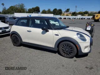 2019 MINI Hardtop Cooper z VIN WMWXP5C52K2H29767, wystawiony jako Copart lot #61006445 z przebiegiem 50 212 mil mil oraz Szkoda całkowita • Salvage title. Historia ofert i sprzedaży dostępna na DreamBid. Obrazek 4.