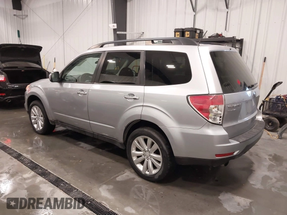 2013 Subaru Forester X Limited with VIN JF2SHAEC9DH424926, listed as a IAAI auction lot 41375493 with 121,809 mi miles and . Bid and sale history available at DreamBid. Image 3.