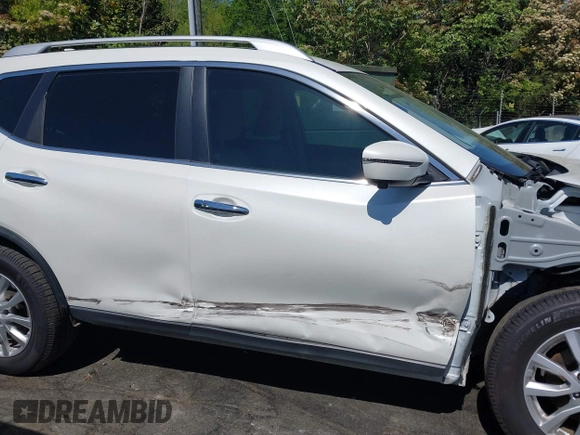 2018 Nissan Rogue SV with VIN KNMAT2MTXJP608001, listed as a IAAI auction lot 42048659 with 71,067 mi miles and . Bid and sale history available at carsss.com. Image 13.