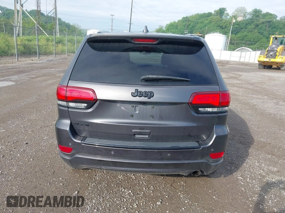 2017 Jeep Grand Cherokee Laredo z VIN 1C4RJFAG1HC744669, wystawiony jako IAAI lot #42269885 z przebiegiem 123 271 mil mil oraz . Historia ofert i sprzedaży dostępna na DreamBid. Obrazek 16.