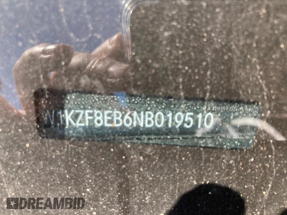 2022 Mercedes-Benz E 350 z VIN W1KZF8EB6NB019510, wystawiony jako Copart lot #52361475 z przebiegiem Nie podano mil oraz Nie do naprawy • Non repairable. Historia ofert i sprzedaży dostępna na DreamBid. Obrazek 10.