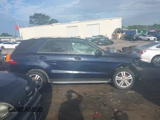 2014 Mercedes-Benz M 350 with VIN 4JGDA5HB6EA310491, listed as a IAAI auction lot 42192691 with 140,740 mi miles and . Bid and sale history available at DreamBid. Image 13.