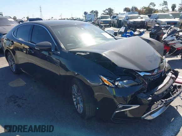 2018 Lexus ES with VIN 58ABK1GG7JU091598, listed as a IAAI auction lot 41712081 with 155,015 mi miles. Bid and sale history available at carsss.com. Image 1.